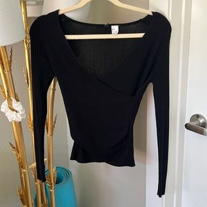 Divided ribbed cross design long sleeve